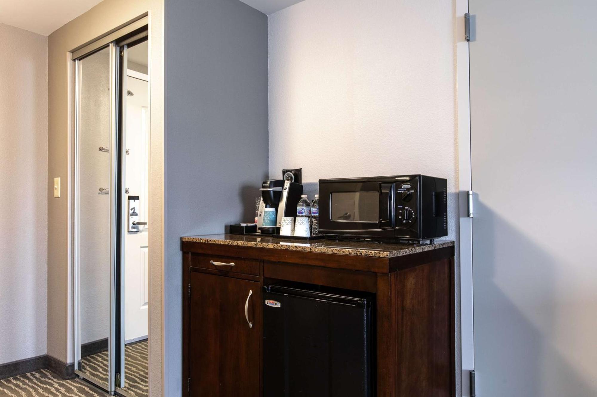 Hilton Garden Inn Lynchburg Zewnętrze zdjęcie